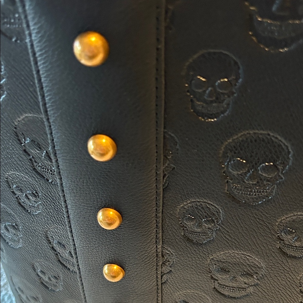 Betsey Johnson Black Embossed Skull Shoulder Bag - Picture 9 of 14